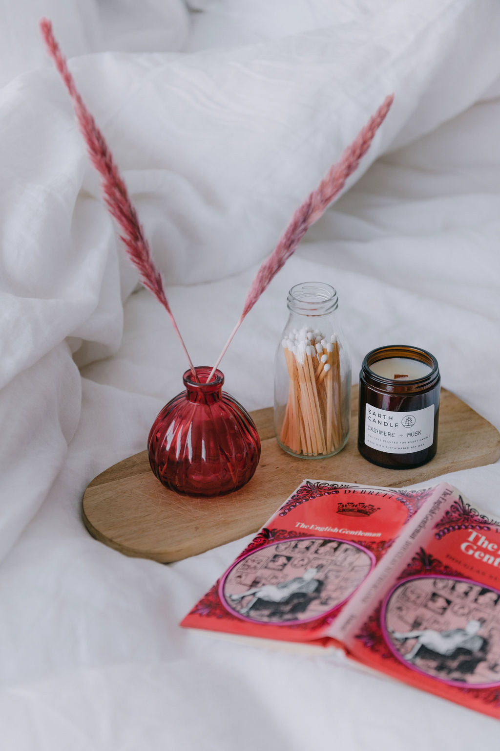 Cashmere and Musk Wooden Wick Candle