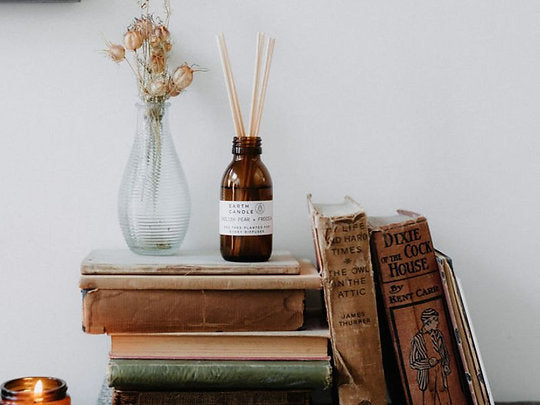 Reed Diffuser English Pear + Freesia