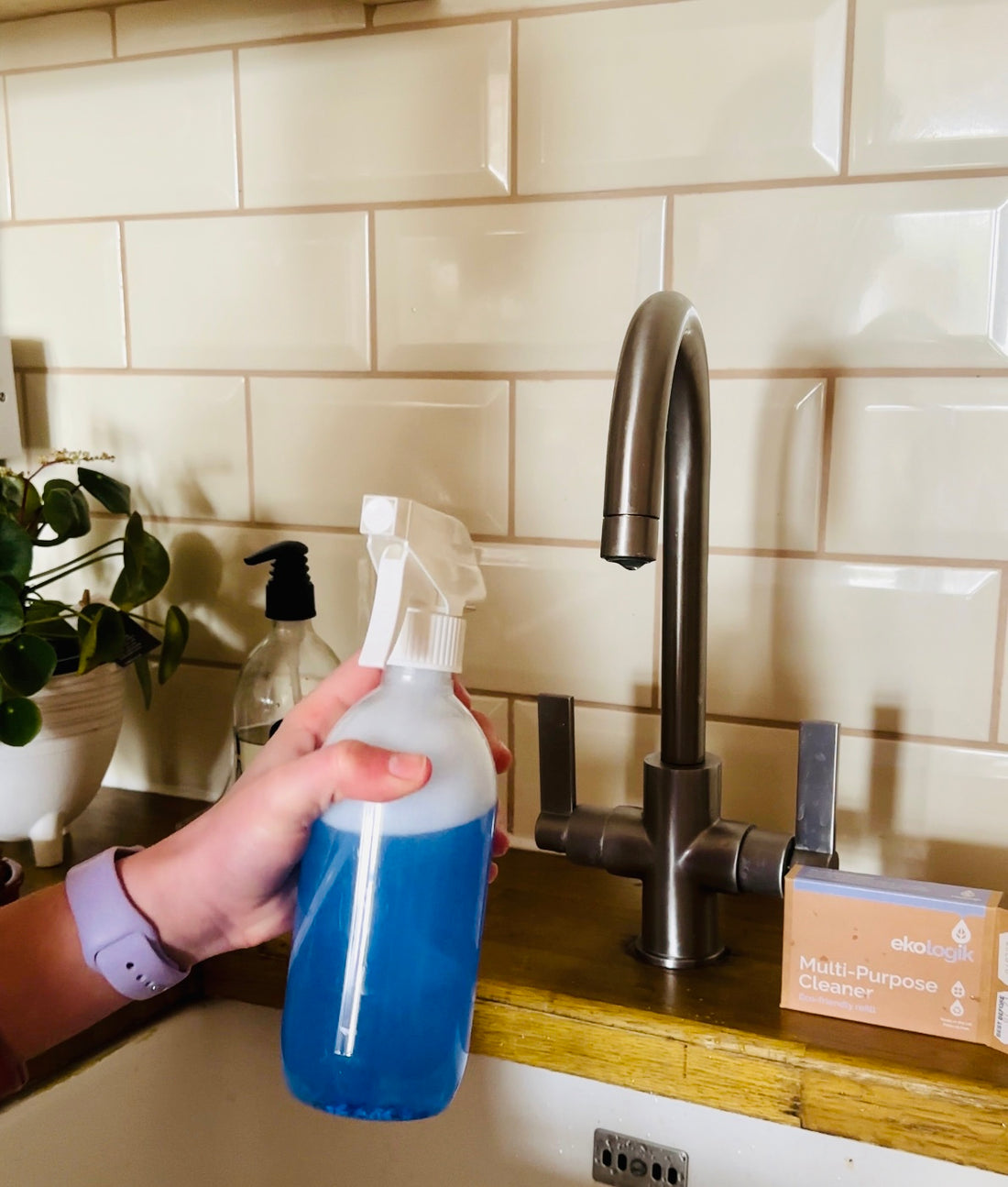 3-Step Guide to Using Concentrate Cleaning Refills in Reusable Bottles